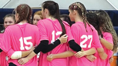  Shrine Catholic teams hold ‘pink out’ games to fight breast cancer 