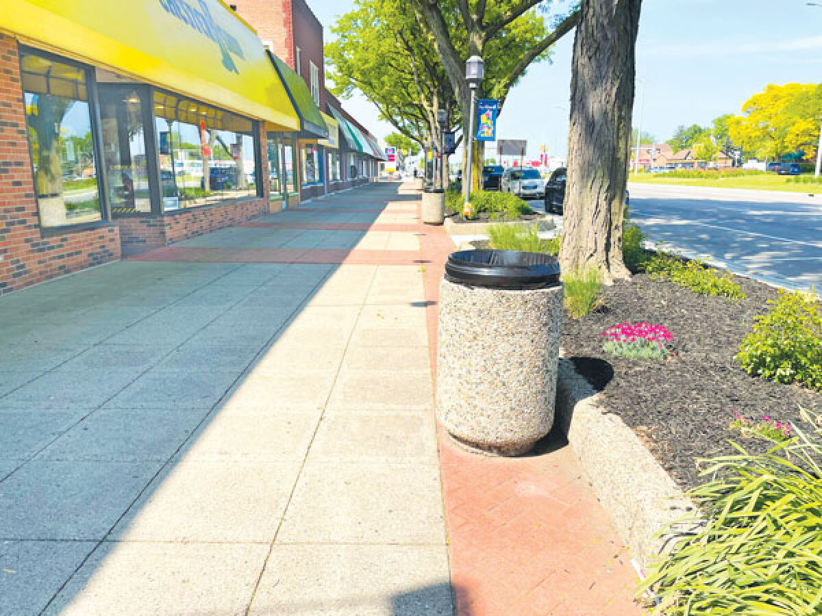  Roseville is receiving a Transportation Alternatives Program grant to “modernize” the Gratiot Avenue streetscape between Martin and Victor Road. 