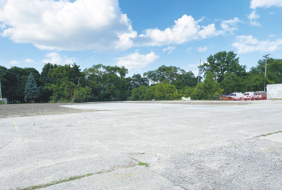  This photo shows the property on Nine Mile Road, near Gratiot, where the proposed two-story 38th District Court and Police Department in Eastpointe will be located. 