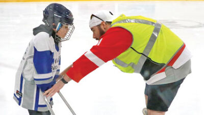  Skating event gets people with disabilities on the ice 