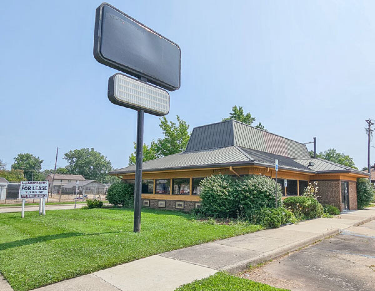  The former Pizza Hut on Harper Avenue will get new exterior renovations, removing the roof and cleaning up the parking lot. 