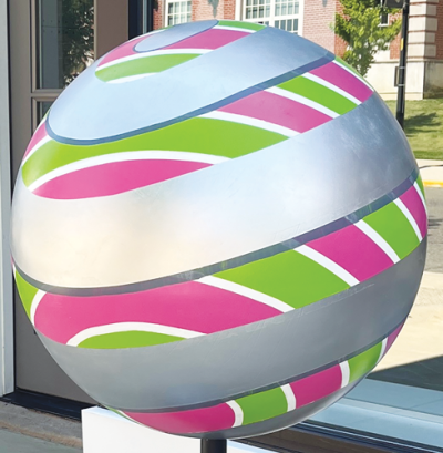  Ryan DeMattio’s sphere, for Michigan Home Builders in Grosse Pointe City, was influenced by Op Art. 