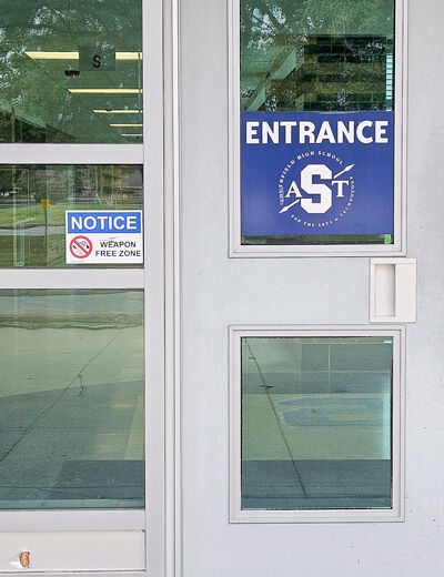  Thanks to the Southfield A&T High School students who alerted security, a student who reportedly brought a loaded gun to school was apprehended. 