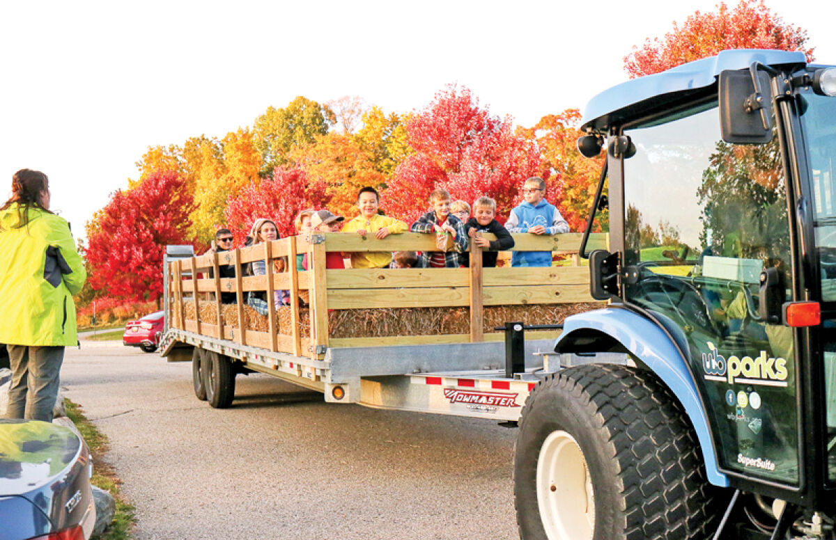  Local children and adults recently had the opportunity to take a hayride and learn about bees and owls, thanks to fall programming scheduled by the West Bloomfield Parks and Recreation Commission. 