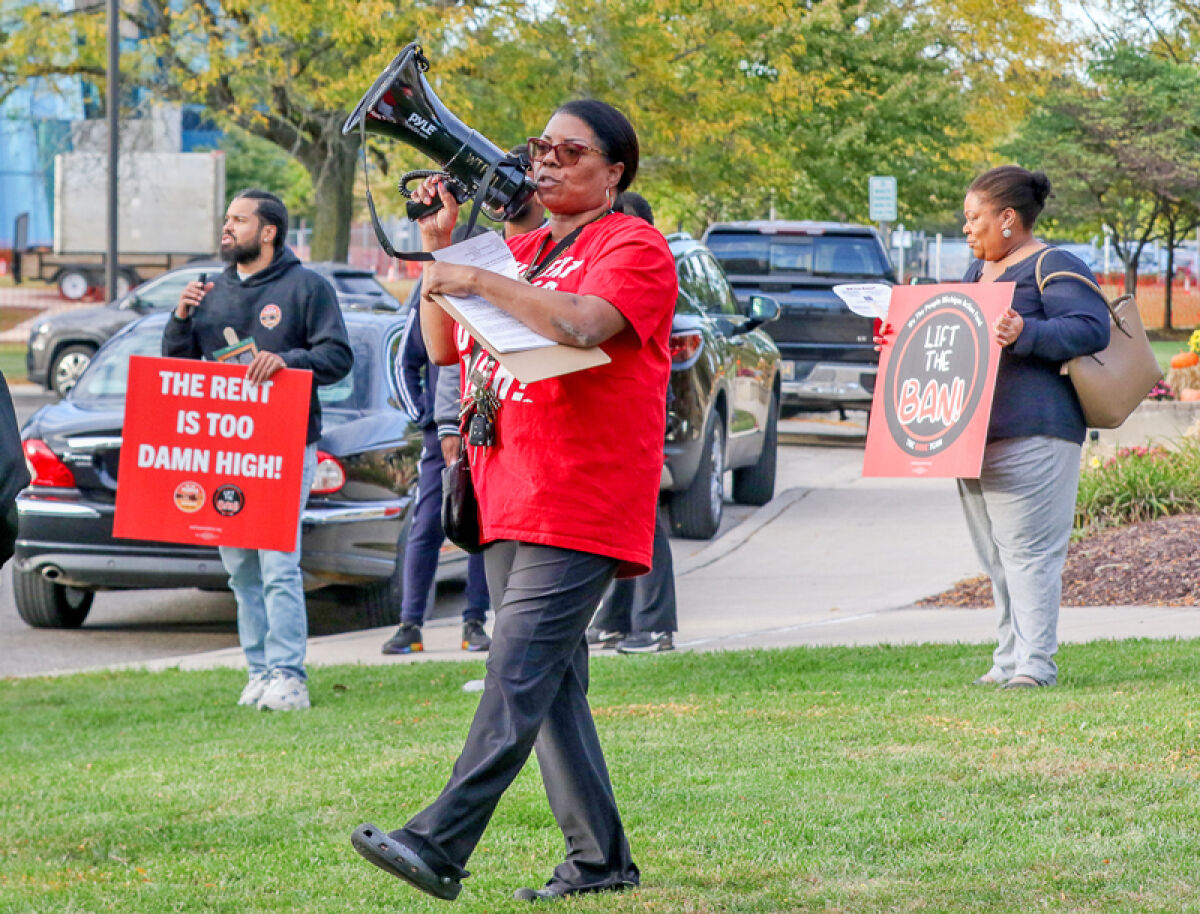  Southfield resident Vonetta Sanders leads protestors in chants about affordable rent at the Oct. 7 rally held on the front lawn of Southfield City Hall, 26000 Evergreen Road. 