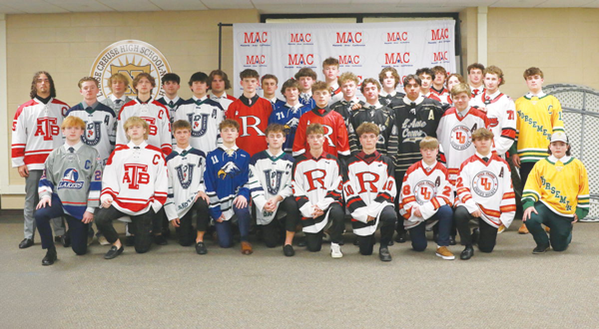  The camaraderie and brotherhood of MAC hockey showed itself at the Macomb Area Conference hockey media night Nov. 4 at Macomb L’Anse Creuse North High School. 