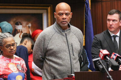  Cedric Hayden Sr. speaks about the loss of his son Cedric Hayden Jr. surrounded by Hayden Jr.’s mother, Theresa Ford, his oldest daughter, Linera Hayden, and attorney James Harrington 