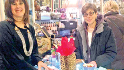  Sip, Shop & Stroll in downtown Franklin this holiday season 