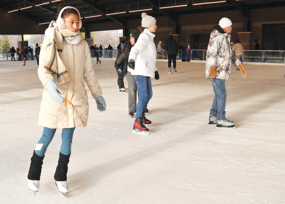  Skaters came bundled up to stay warm in cold temperatures. 