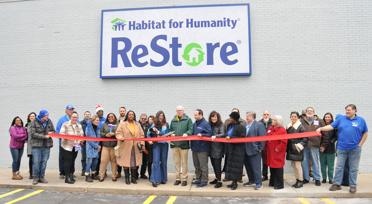  Southfield city officials, the Southfield Area Chamber of Commerce and the Habitat for Humanity Oakland County team of employees, volunteers, supporters and shoppers came together on Dec. 4 for the ribbon-cutting at the new ReStore location. 