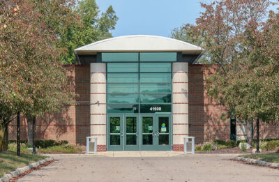  The Novi Community School District ROAR Center is located at the former Walsh Community College Novi campus. The ROAR center houses a variety of alternative education programs. 